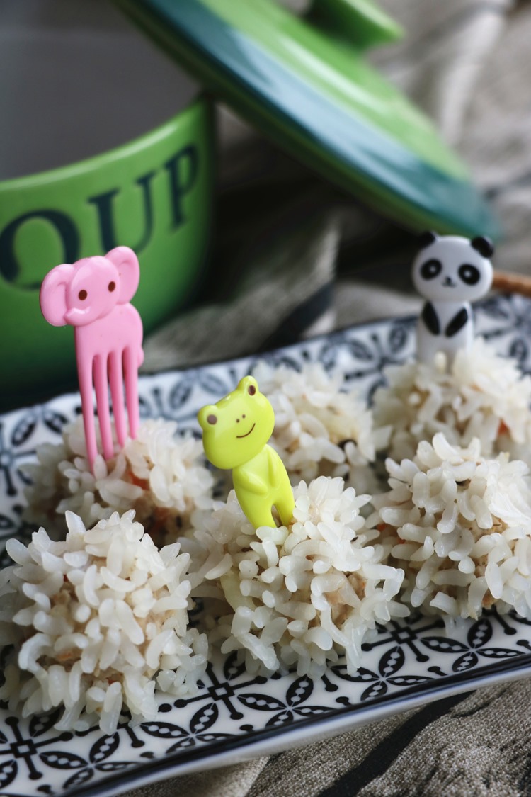 ▌副食品▌10M以上小港仔寶寶「珍珠肉丸子」食譜 ▌副食品▌10M以上小港仔寶寶「珍珠肉丸子」食譜