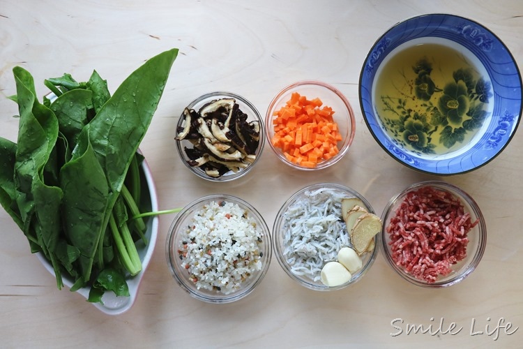 ▌副食品▌高鐵高纖好營養。1Y以上寶寶「菠菜吻仔魚牛肉粥」食譜 ▌副食品▌高鐵高纖好營養。1Y以上寶寶「菠菜吻仔魚牛肉粥」食譜