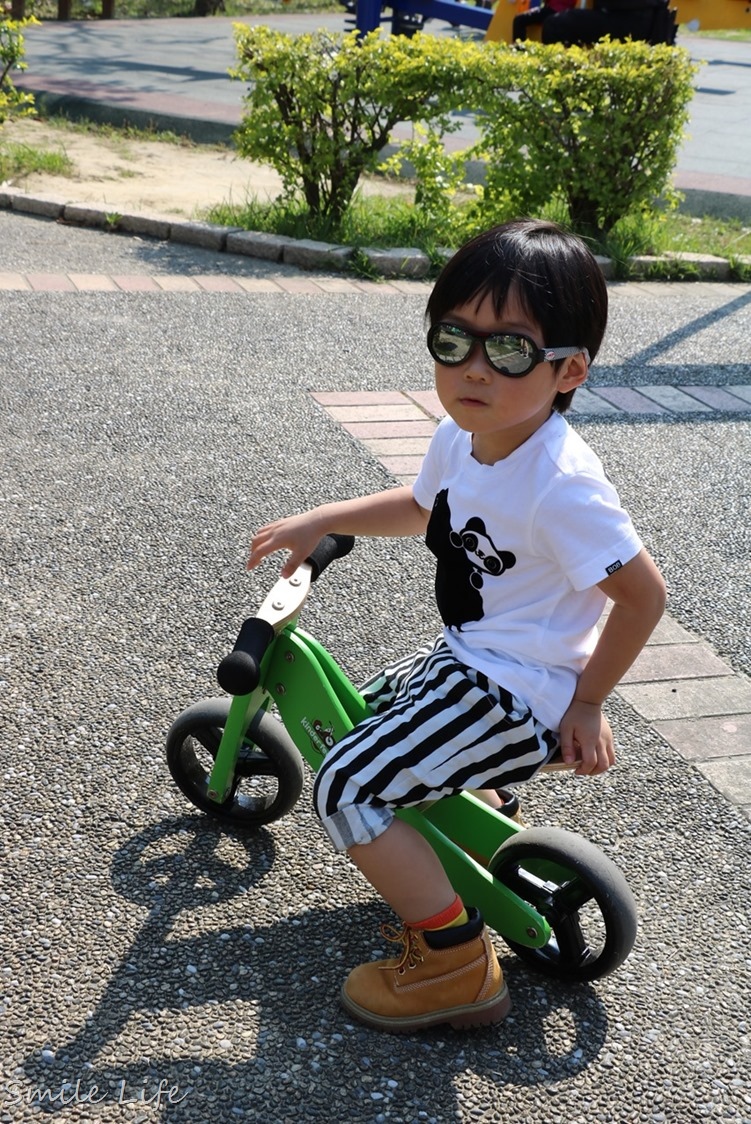 前Zara baby設計師設計。瑞士SHADEZ幼童太陽眼鏡(0-12歲)。抗UV400耐彎折安全鏡架 前Zara baby設計師設計。瑞士SHADEZ幼童太陽眼鏡(0-12歲)。抗UV400耐彎折安全鏡架