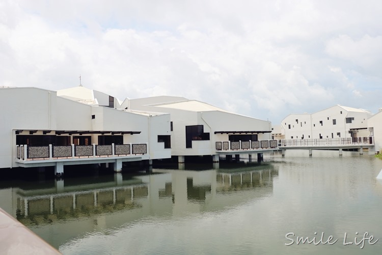 ▌台南景點▌ 熱門打卡景點。台江國家公園夢幻白色水上高腳屋