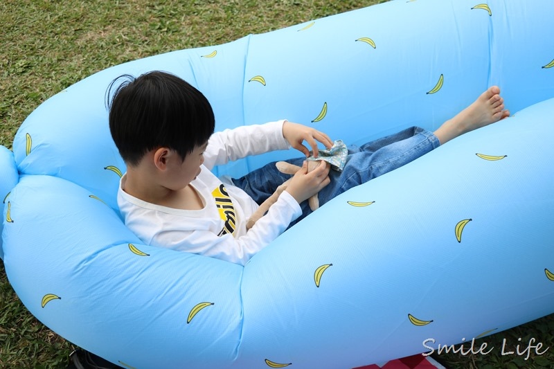 ▌聰明教具▌法國Moulin Roty故事手電筒,在家也能享受迷你電影院。還有幼稚園必備免燙轉印姓名貼,不怕上學衣服穿錯啦! ▌聰明教具▌法國Moulin Roty故事手電筒,在家也能享受迷你電影院。還有幼稚園必備免燙轉印姓名貼,不怕上學衣服穿錯啦!