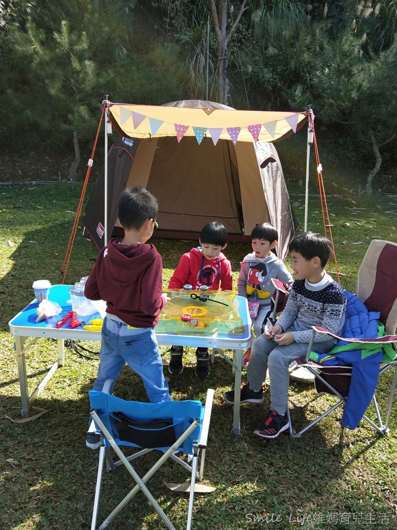 ▌森林人第06露▌南投水岸松林農場營地。風格獨特精靈村。哈比屋、水管屋、貨櫃屋、花園小木屋套房…任君挑選