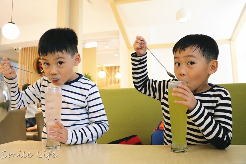 ▌台中▌派寶i放慢親子餐廳。超刺激旋轉溜滑梯 健康輕飲食