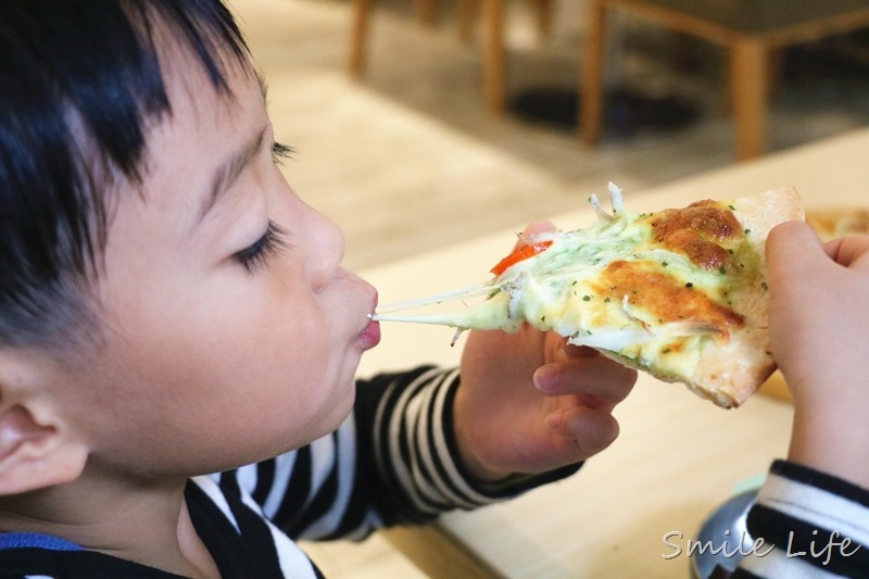 ▌台中▌派寶i放慢親子餐廳。超刺激旋轉溜滑梯 健康輕飲食