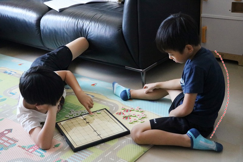 ▌韓國Curble kids 兒童3D工學護脊椅(4~12歲)。減壓護脊第一品牌。椅子坐對腰自然挺直了 ▌韓國Curble kids 兒童3D工學護脊椅(4~12歲)。減壓護脊第一品牌。椅子坐對腰自然挺直了