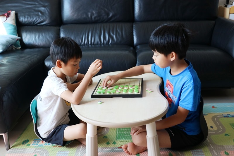 ▌韓國Curble kids 兒童3D工學護脊椅(4~12歲)。減壓護脊第一品牌。椅子坐對腰自然挺直了 ▌韓國Curble kids 兒童3D工學護脊椅(4~12歲)。減壓護脊第一品牌。椅子坐對腰自然挺直了