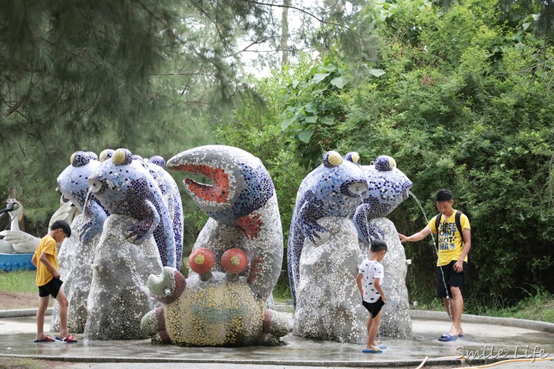 ▌森林人13露▌隱世忘憂森林、水上夢幻星空帳。台南雙春濱海遊憩區-vanaheim愛莊園露營區（雙春濱海遊憩區）。沙灘海景、滑水道、烤肉、協力車、潟湖綠林