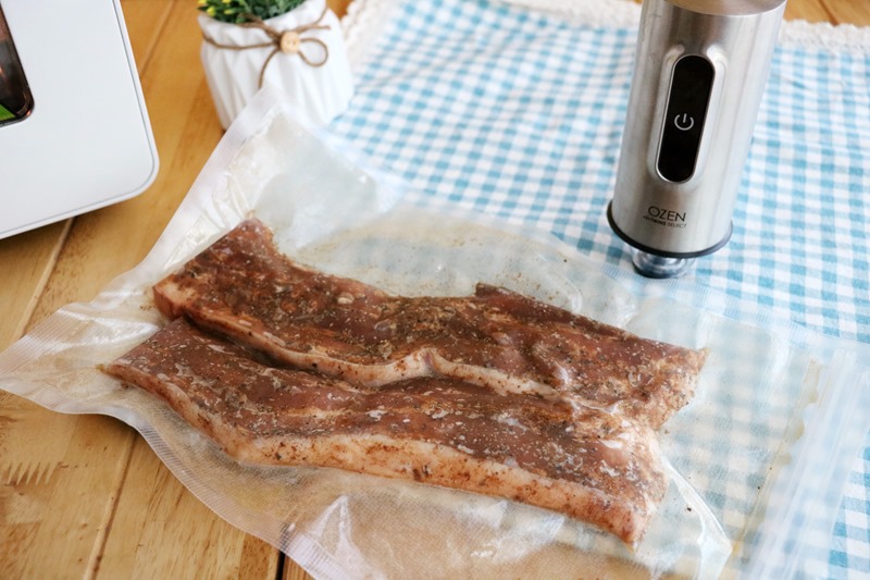 ▌韓國VOTO氣炸烤箱。食譜▌超簡單醃製方法、超罪惡的下飯菜「五香椒鹽五花肉」 ▌韓國VOTO氣炸烤箱。食譜▌超簡單醃製方法、超罪惡的下飯菜「五香椒鹽五花肉」