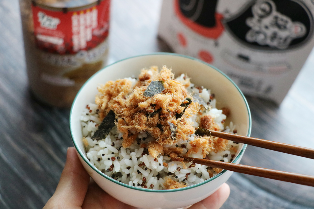 比臉還要大「黑貓肉乾」接單才生產，給你吃到最新鮮的原塊肉乾／