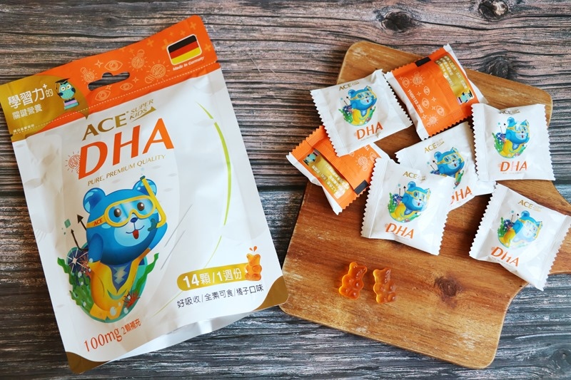 兒童機能軟糖推薦【ACE Super kids機能Q】添加維他命D、DHA、益生菌、綜合維他命…素食朋友也能吃,還有牙博士固齒棒棒糖哦 兒童機能軟糖推薦【ACE Super kids機能Q】添加維他命D、DHA、益生菌、綜合維他命…素食朋友也能吃,還有牙博士固齒棒棒糖哦