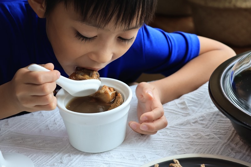 冬天進補。如何在家輕鬆煲出一鍋港式好湯？芍品軒+北鼎多功能粉漾壺