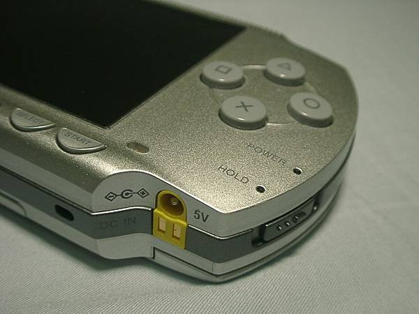 PSP 銀色右邊按鍵