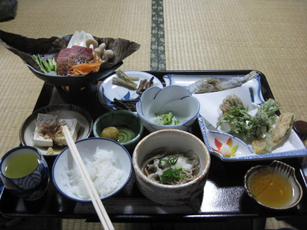 合掌屋民宿晚餐