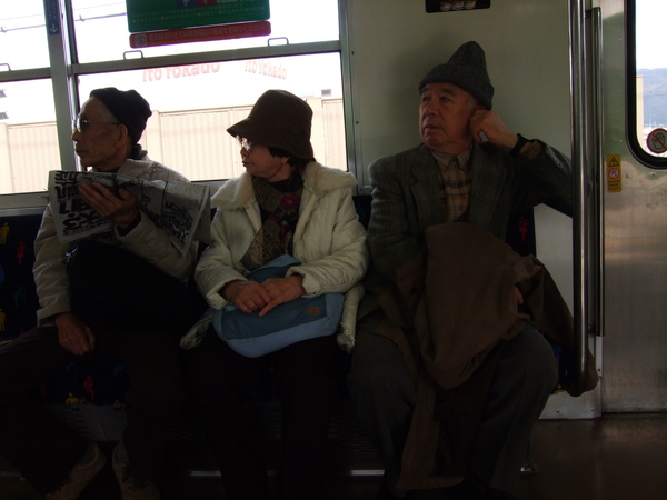 陪邊的父婦也是要去奈良的