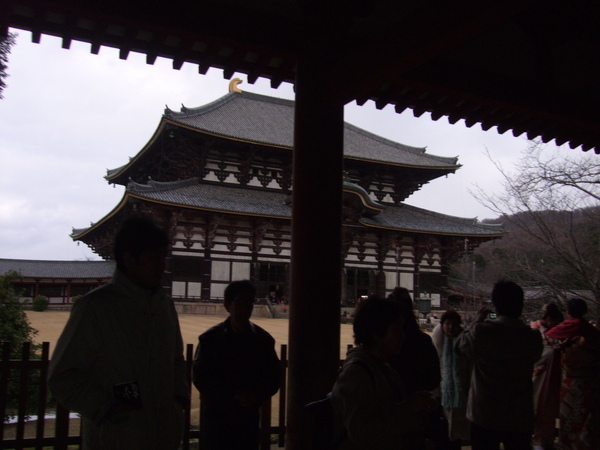 東大寺,不過到時很晚了..就沒有進去參拝了 門票五佰元