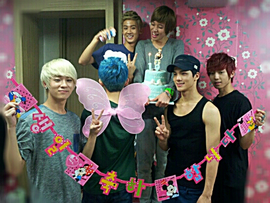 teen-top_1239330509732329392