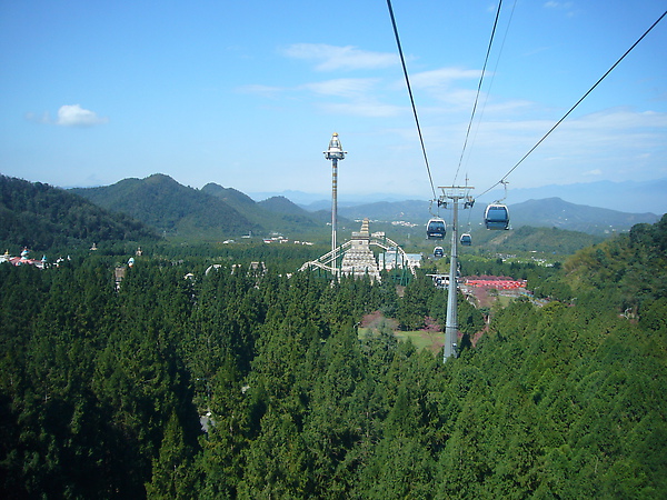 覽車外景色