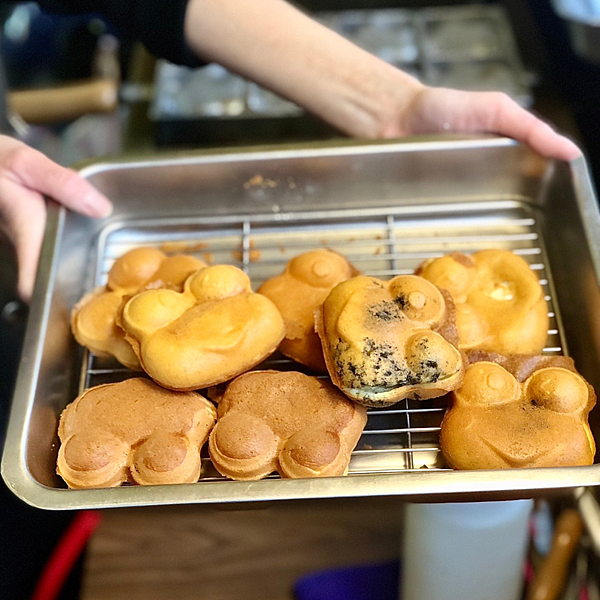 【新北板橋美食】真香雞蛋糕神奇桂冠芝麻湯圓 、黑糖QQ、O 【新北板橋美食】真香雞蛋糕神奇桂冠芝麻湯圓 、黑糖QQ、O