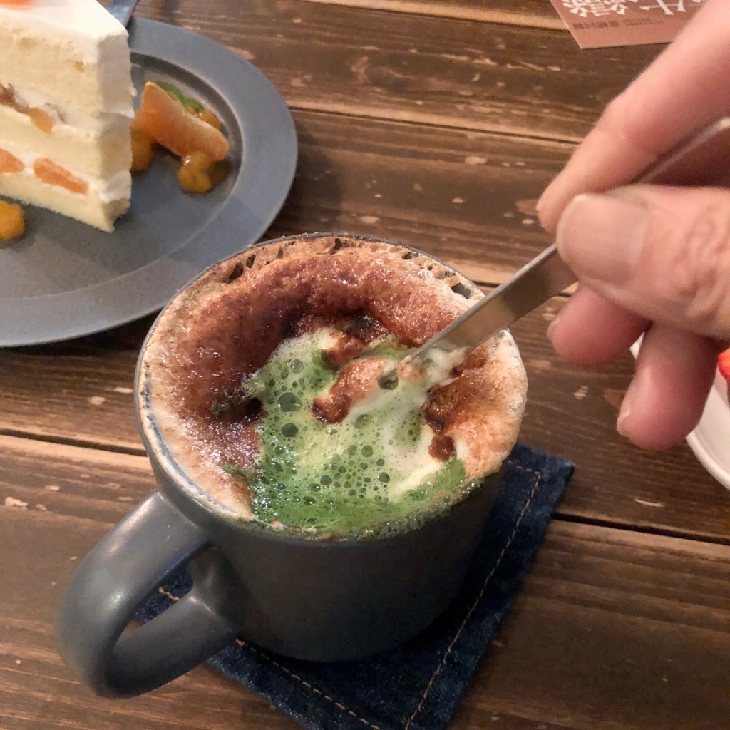 【中山區行天宮】疍宅(蛋宅)必吃甜點戚風蛋糕。貓奴最愛老宅咖 【中山區行天宮】疍宅(蛋宅)必吃甜點戚風蛋糕。貓奴最愛老宅咖