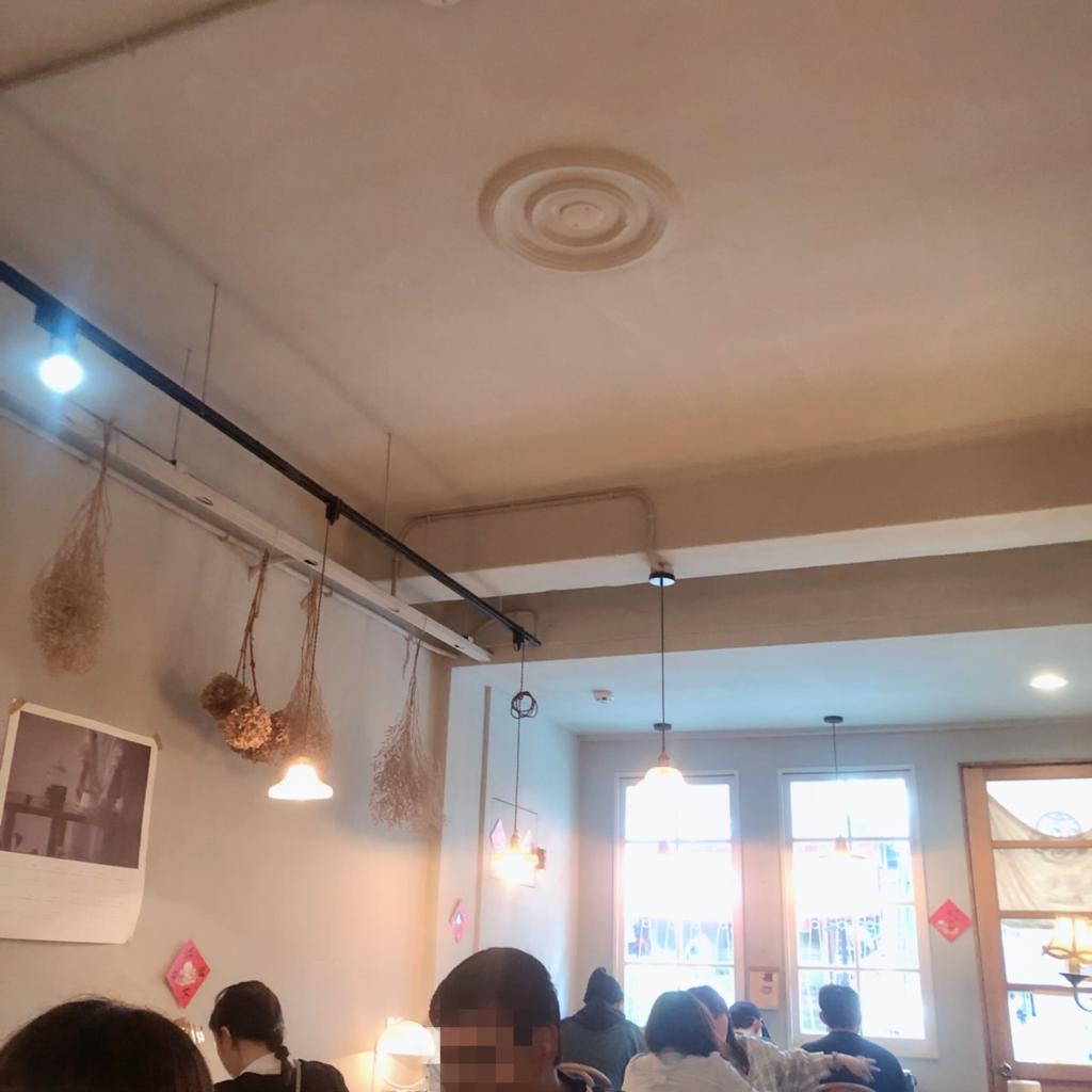 【中山區行天宮】疍宅(蛋宅)必吃甜點戚風蛋糕。貓奴最愛老宅咖 【中山區行天宮】疍宅(蛋宅)必吃甜點戚風蛋糕。貓奴最愛老宅咖