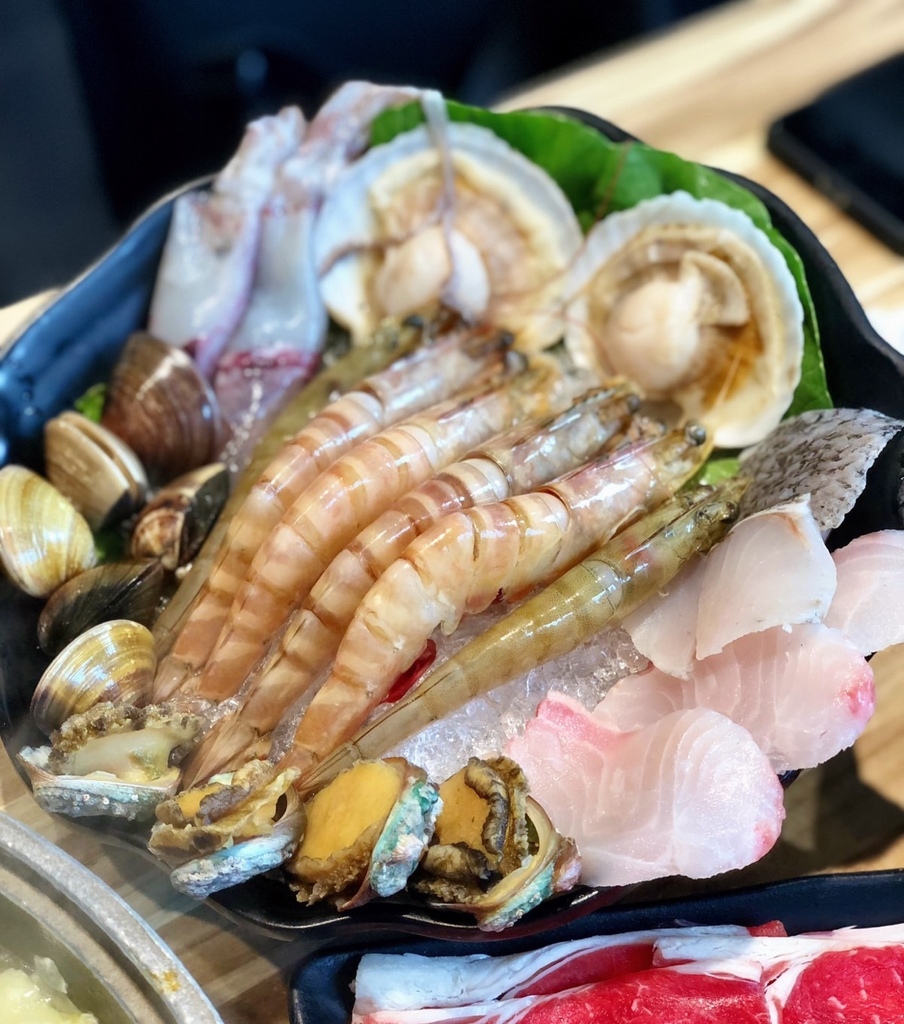 永和美食。饗食鍋。超特色一人獨食火烤兩吃鍋。平價小火鍋自助吧 永和美食。饗食鍋。超特色一人獨食火烤兩吃鍋。平價小火鍋自助吧