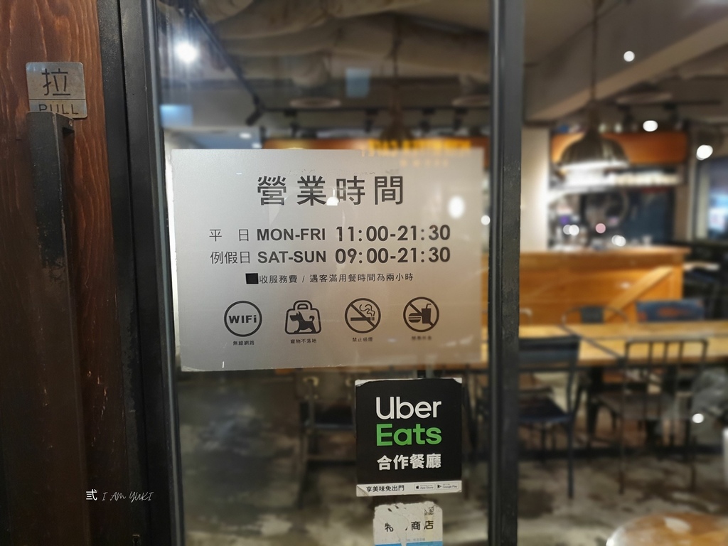 圖書館對面.jpg 圖書館對面.jpg