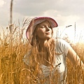 woman-wearing-white-top-and-red-and-white-sunny-hat-755023.jpg