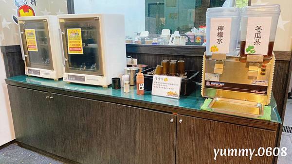 台中南屯 │鋼鐵人炒飯 南屯店 最新菜單 不僅炒飯超級推薦，湯品更是冬天溫暖首選!!! 閨蜜帶你去旅行 (3)