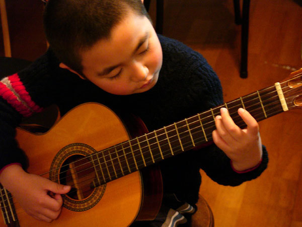 好長的眼睫毛呀