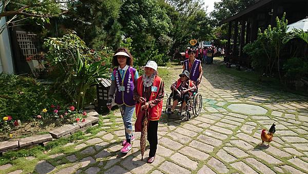 106.10.28華山秋季旅遊_171026_0028.jpg