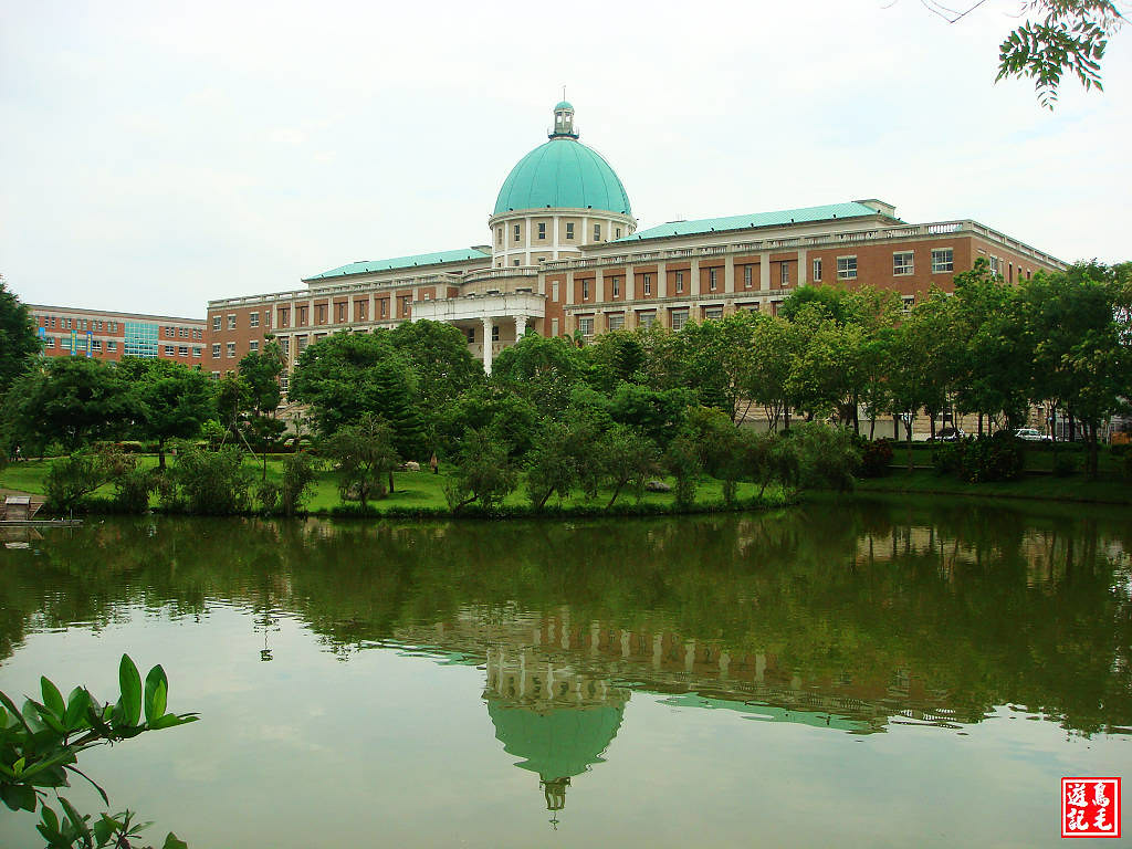 亞洲大學黃金雨荷花 (46).jpg