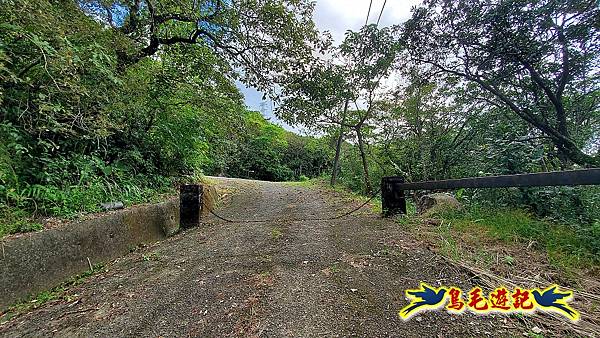 石笋古道-南草山-草山南峰下黃金神社步道 (40).jpg