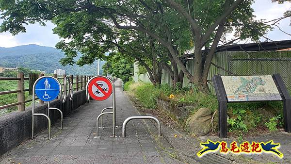 neo-16.jpg neo-16.jpg