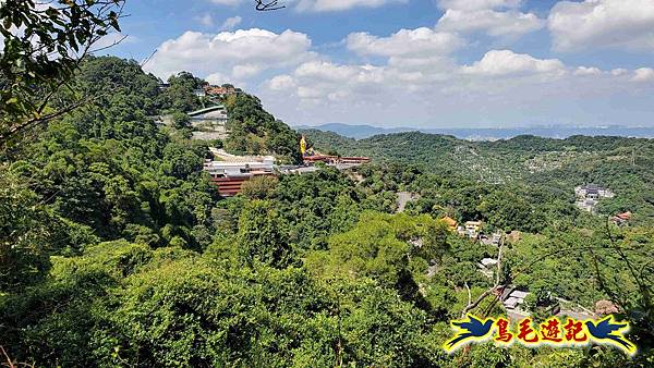 微笑山線(捷運景安站-迎日石-國旗嶺-長壽嶺-牛埔頭山-五尖山-南勢角山-光明頂-捷運南勢角站) (126).jpg 微笑山線(捷運景安站-迎日石-國旗嶺-長壽嶺-牛埔頭山-五尖山-南勢角山-光明頂-捷運南勢角站) (126).jpg
