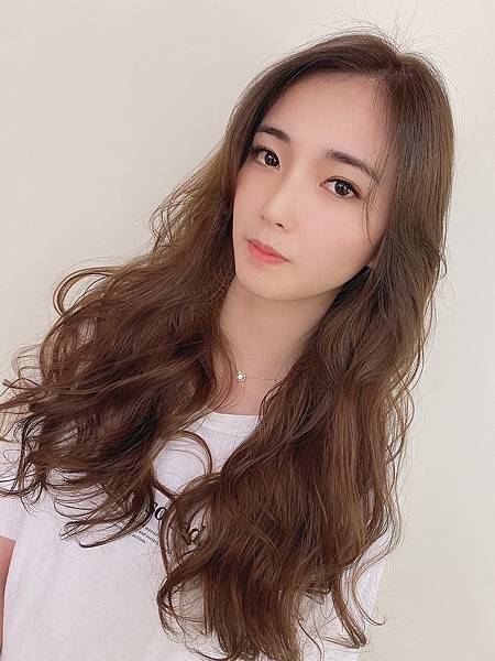 嘉義染髮推薦 嘉義髮廊 嘉義美髮 深棕色 嘉義染髮推薦 嘉義髮廊 嘉義美髮 深棕色