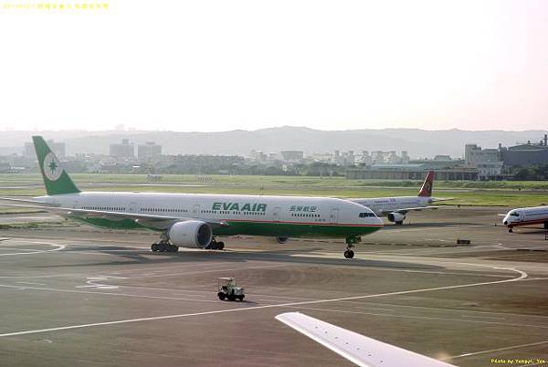 長榮航空B777-300ER