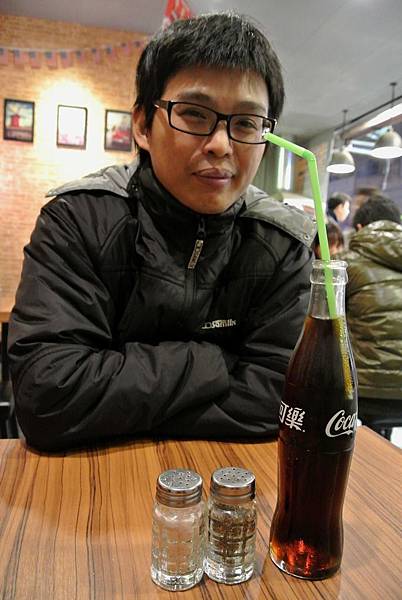203112AA.JPG