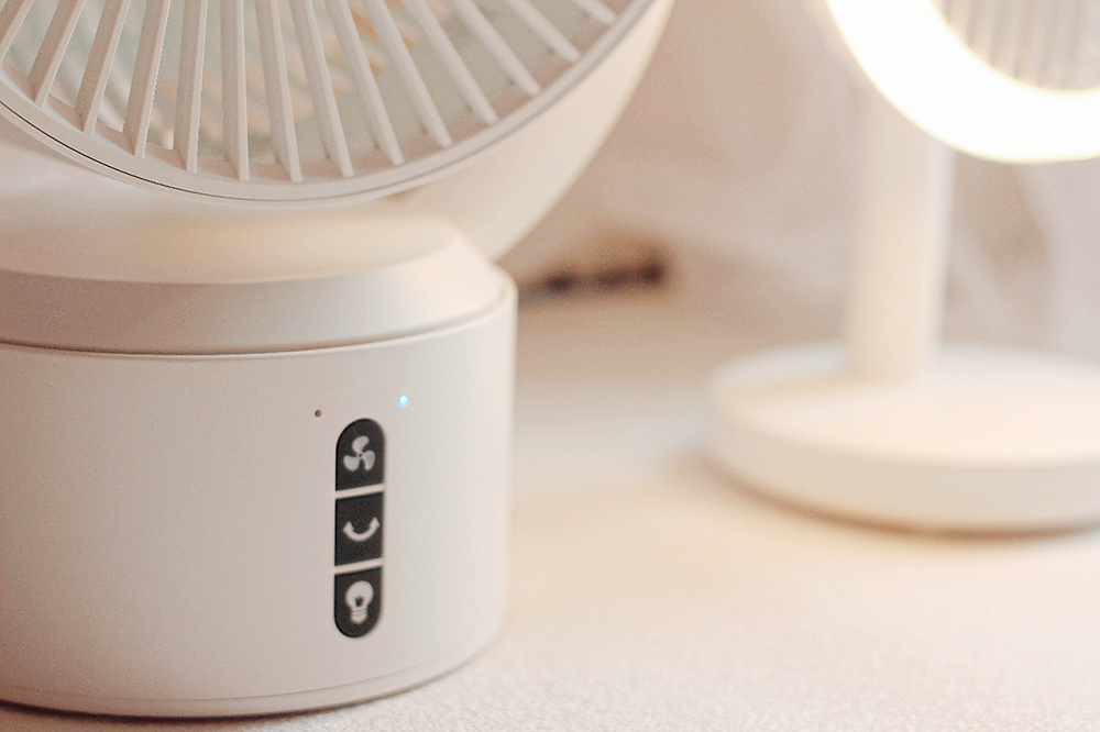 030.jpg 山水無線充電式DC風扇、LED驅蚊照明高續航力