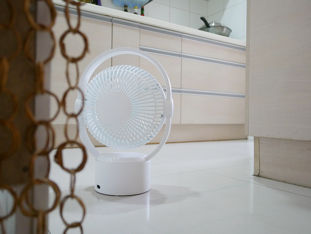 005.jpg 山水無線充電式DC風扇、LED驅蚊照明高續航力