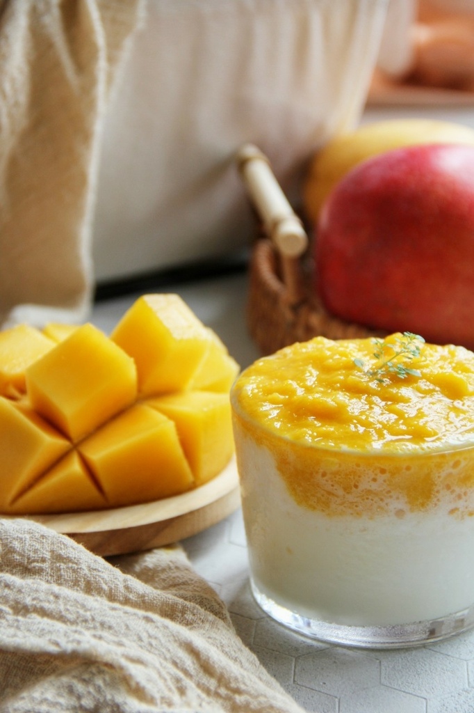 爽舖團購芒果品種有四種、愛文芒果、金煌芒果、玉文芒果