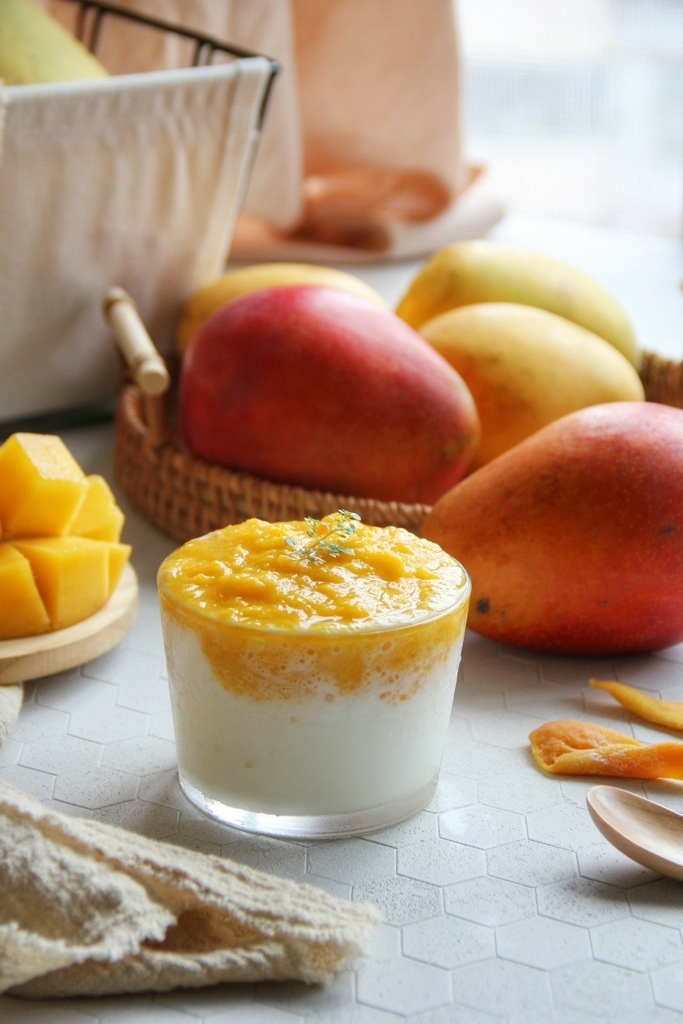 爽舖團購芒果品種有四種、愛文芒果、金煌芒果、玉文芒果