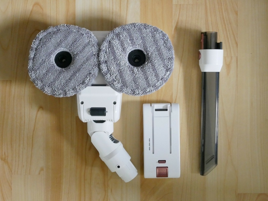 LINE_ALBUM_山水_220331_17.jpg 【SANSUI山水】智慧偵測濕拖無線吸塵器 SVC-K720 (粉黛采)豪華大全配,8種吸頭配件,搭配4段LED變換燈吸力模式