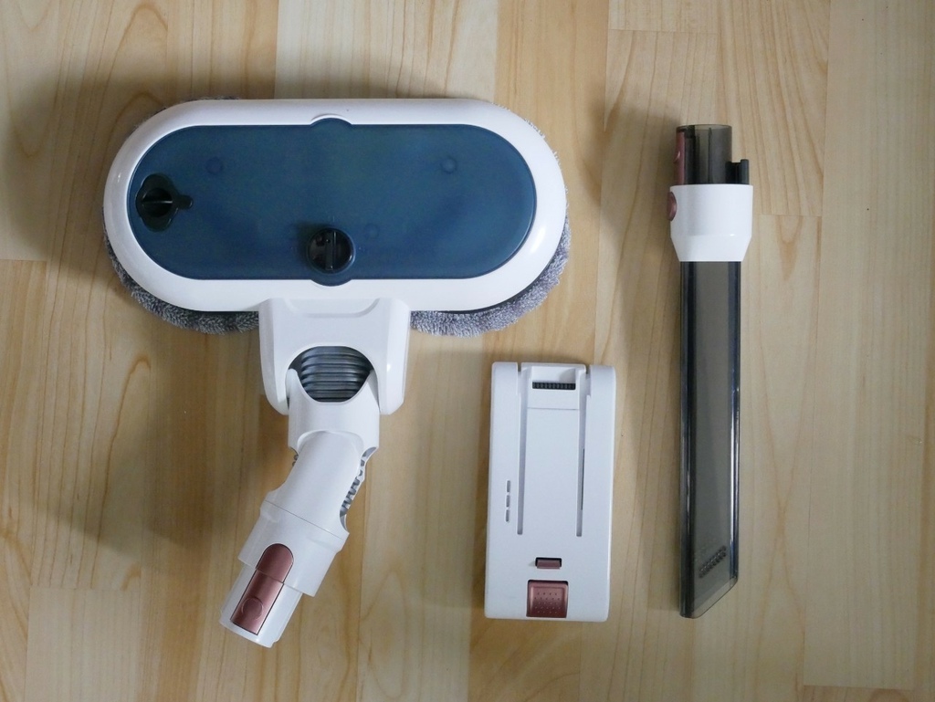 LINE_ALBUM_山水_220331_18.jpg LINE_ALB【SANSUI山水】智慧偵測濕拖無線吸塵器 SVC-K720 (粉黛采)豪華大全配,8種吸頭配件,搭配4段LED變換燈吸力模式UM_山水_220331_18.jpg