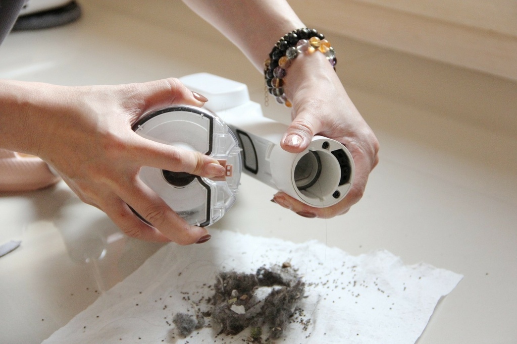 LINE_ALBUM_山水_220331_35.jpg SANSUI山水智慧偵測濕拖無線吸塵器 SVC-K720 (粉黛采)豪華大全配,8種吸頭配件,搭配4段LED變換燈吸力模式