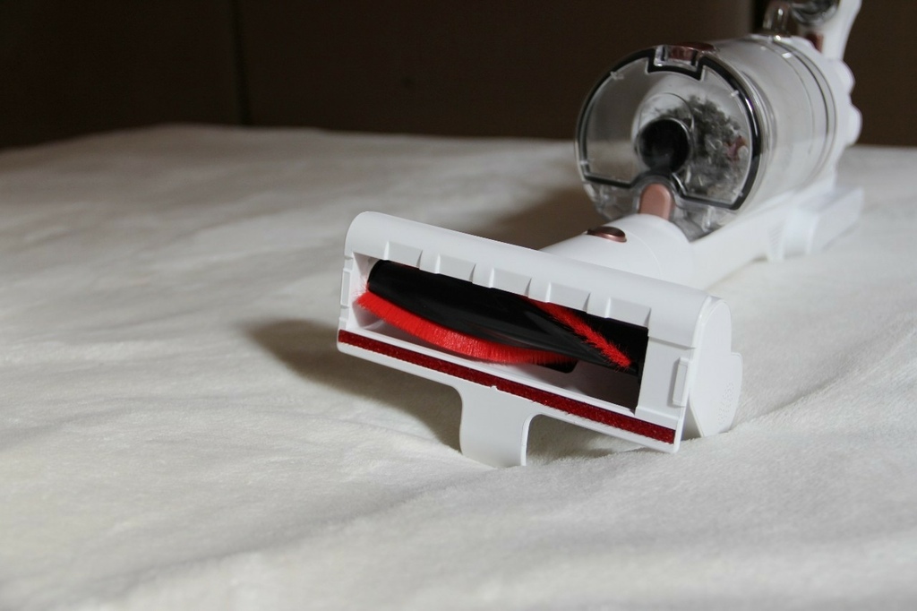 LINE_ALBUM_山水_220331_41.jpg SANSUI山水智慧偵測濕拖無線吸塵器 SVC-K720 (粉黛采)豪華大全配,8種吸頭配件,搭配4段LED變換燈吸力模式