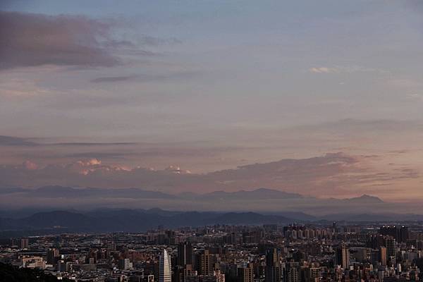 6虎頭山環保公園桃機一號桃園夜景.jpg