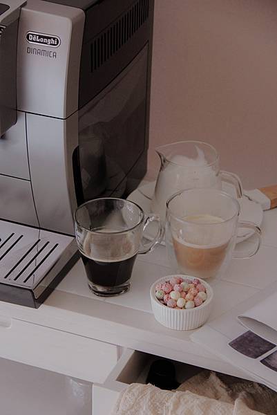 DELONGHI全球咖啡機銷售第一LatteCrema 專利極速奶泡系統18.JPG
