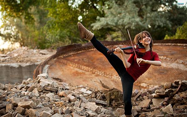 Lindsey Stirling 10