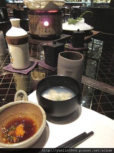 三井 Cuisine M-6象拔蚌湯.jpg