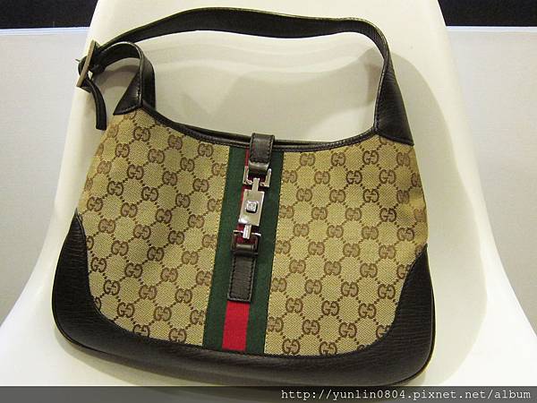 Gucci-2.jpg